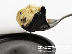 小島屋乳業製菓 謹製コク旨ごまアイス 黒ごまチーズケーキ