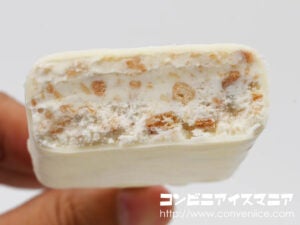 セブンプレミアム ワッフルコーンが入ったホワイトチョコ＆バニラ