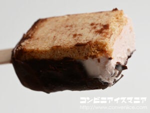 シャトレーゼ クッキーオンアイス ストロベリー