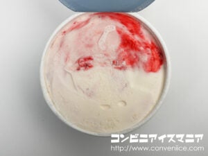 森永乳業 MOW (モウ) スペシャル きゅん濃いちご