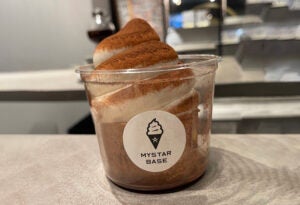 バウムクーヘン&コーヒー専門店「MYSTAR BASE」