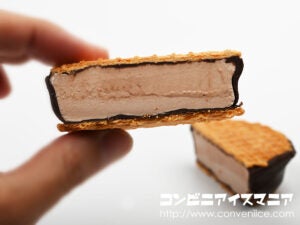 クラシエ ヨーロピアンワッフルサンド アーモンドショコラ
