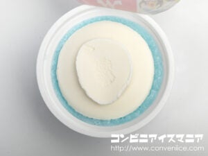 森永乳業 森永れん乳アイス ブルーハワイフロート