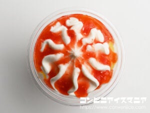 セブンプレミアム ぷるぷるプリンとたっぷり苺パフェ