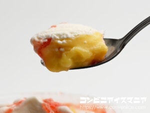 セブンプレミアム ぷるぷるプリンとたっぷり苺パフェ