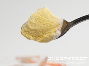 セブンプレミアム ぷるぷるプリンとたっぷり苺パフェ
