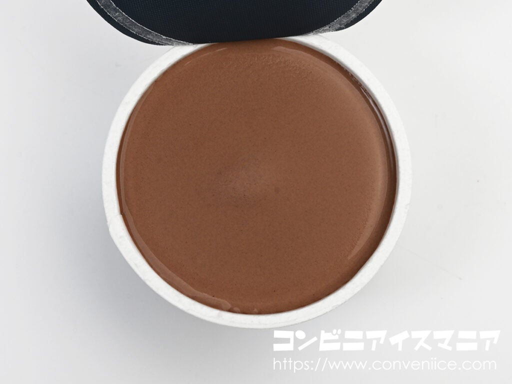 赤城乳業 もはや生チョコを凍らせたようなアイス