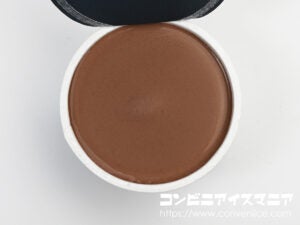 赤城乳業 もはや生チョコを凍らせたようなアイス