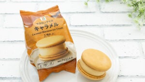 セブンプレミアム マカロンアイス キャラメル