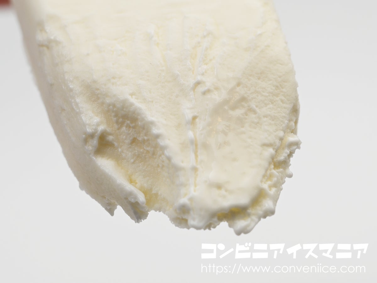 栄屋乳業 バニラヨーグルトクリーム味アイスバー