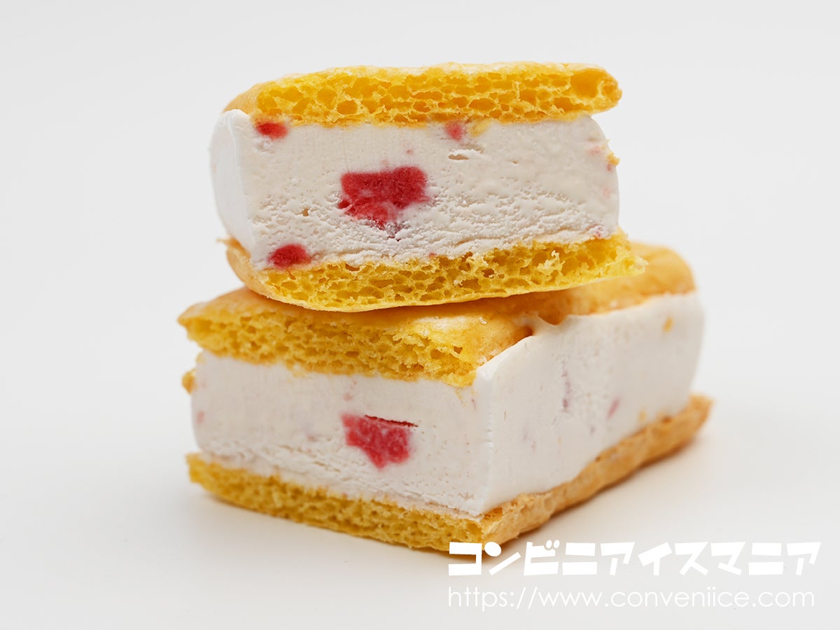 セブンプレミアム いちごのふわふわショートケーキサンド