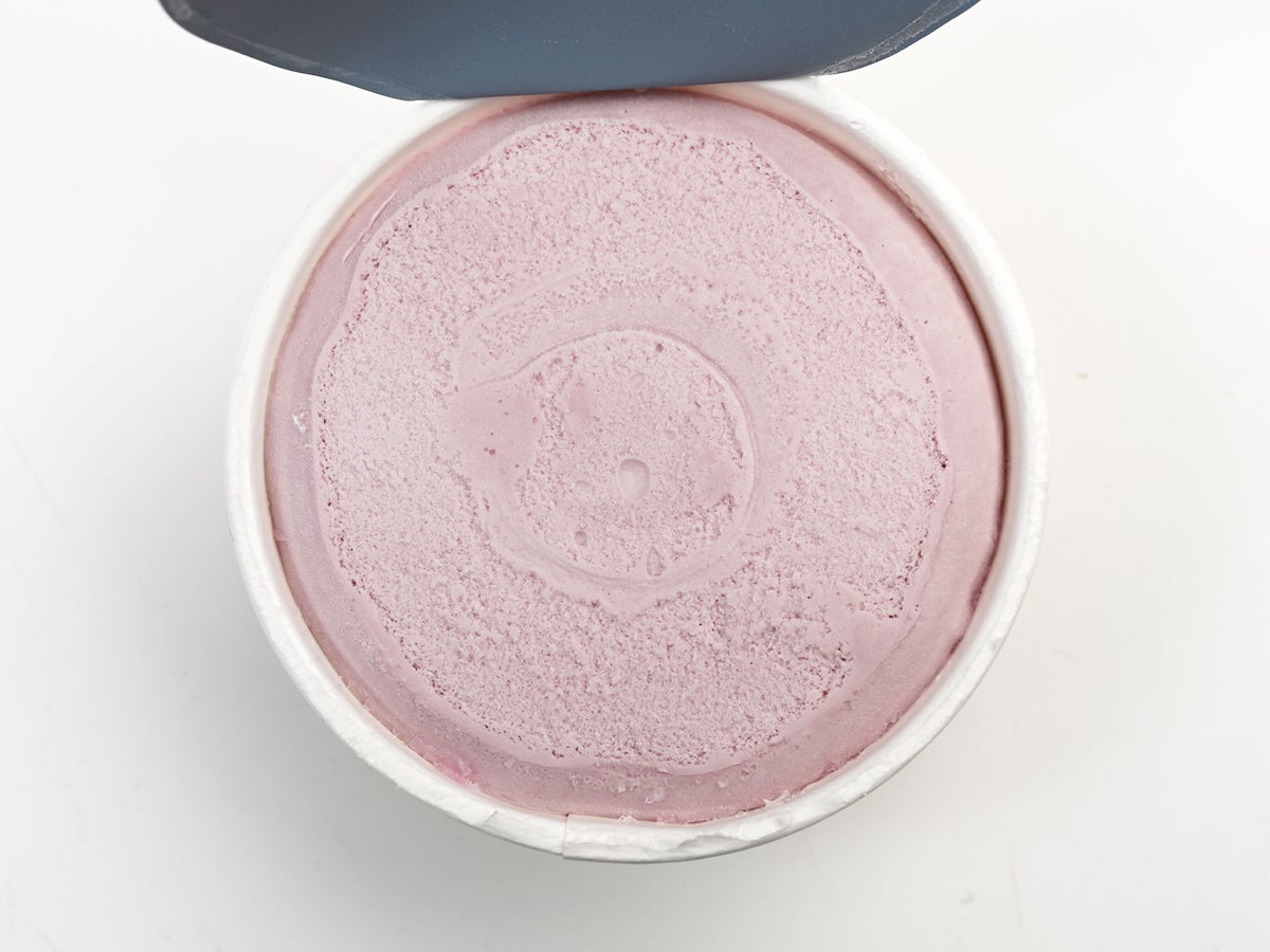 森永乳業 MOW(モウ)ブルーベリーレアチーズ