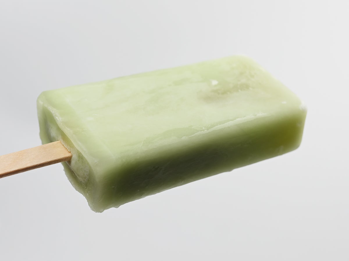 カンロ じゅるるアイス シャインマスカット