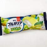 明治ブルガリア フローズンヨーグルトデザート マスカット